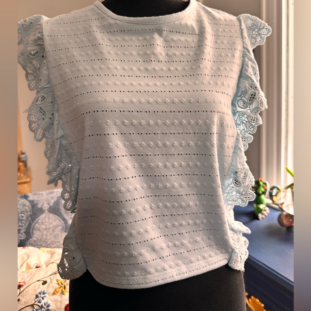 Sleeveless Crop Frill Top Women’s , size Large  Light Blue